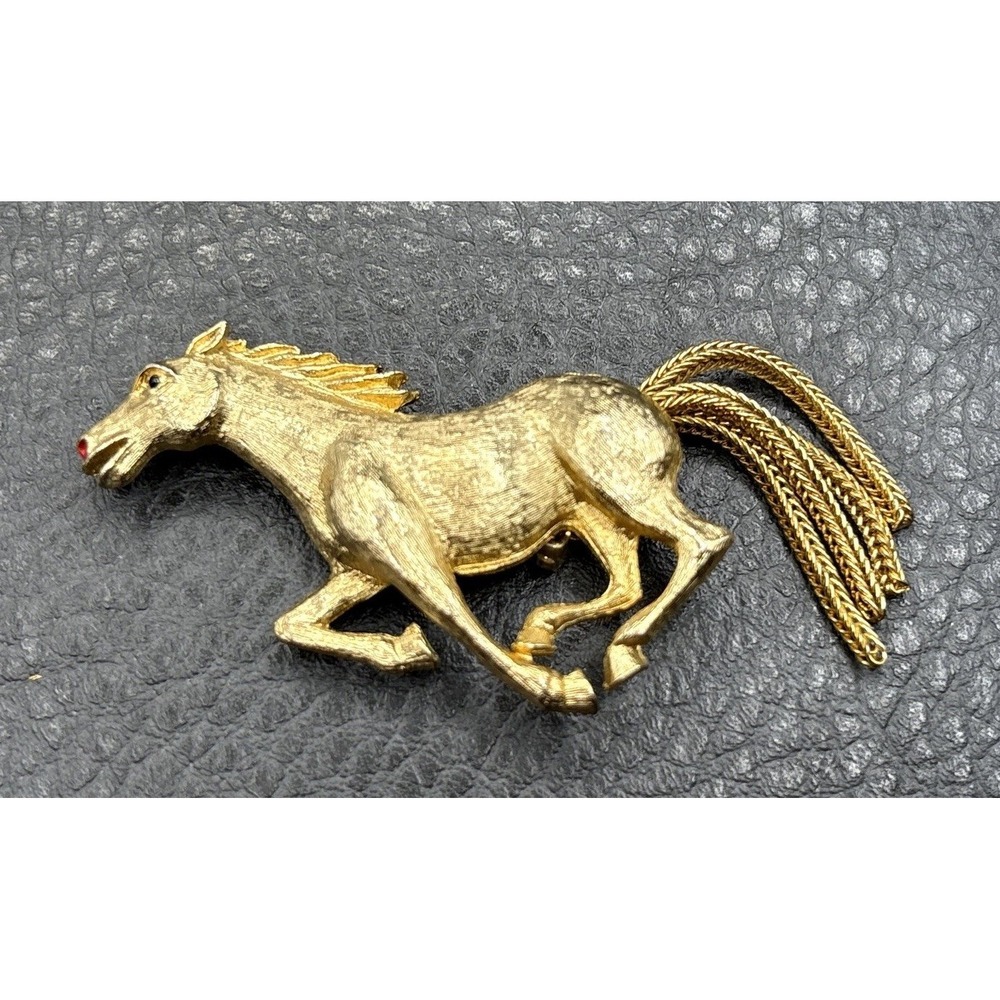 Vintage Signed JJ Jonette Gold Tone Running Horse Brooch Pin Red Eye Fringe Tail